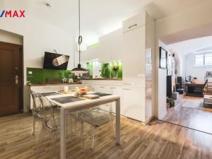 Prodej bytu 3+1, Praha - Vinohrady, U Havlíčkových sadů, 75 m2