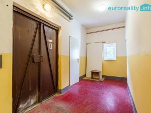 Prodej výrobních prostor, Nové Hamry, 3190 m2