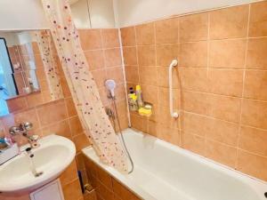 Prodej bytu 2+1, Chomutov, Kamenná, 60 m2