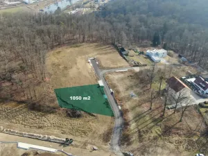 Prodej pozemku pro bydlení, Hluboká nad Vltavou, Lesní, 1050 m2