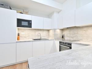 Pronájem bytu 2+kk, Slavkov u Brna, Slovanská, 81 m2