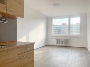 Pronájem bytu 2+kk, Most, F. L. Čelakovského, 41 m2