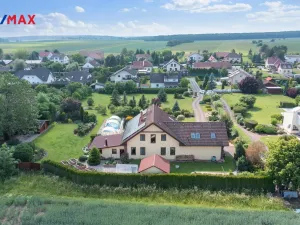 Prodej rodinného domu, Býšť, 4478 m2