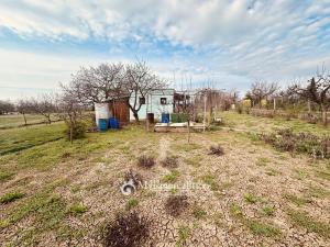 Prodej zahrady, Znojmo, 561 m2