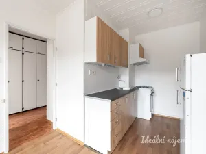 Pronájem bytu 2+kk, Praha - Střížkov, Jablonecká, 43 m2