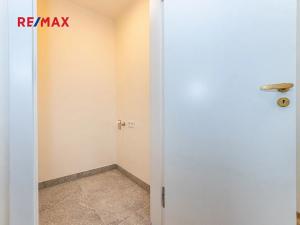 Pronájem bytu 2+kk, Praha - Smíchov, Toyen, 57 m2