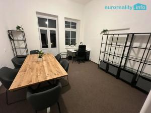 Pronájem kanceláře, Mariánské Lázně, Hlavní třída, 45 m2
