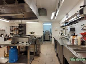 Pronájem restaurace, Praha - Stodůlky, Bašteckého, 480 m2