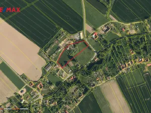 Prodej komerčního pozemku, Vražné, 13407 m2