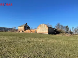 Prodej komerčního pozemku, Vražné, 13407 m2