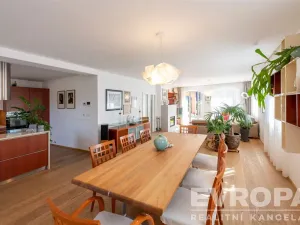 Prodej rodinného domu, Psáry - Dolní Jirčany, Pod Skalkou, 363 m2