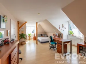 Prodej rodinného domu, Psáry - Dolní Jirčany, Pod Skalkou, 363 m2