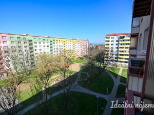 Pronájem bytu 2+1, Uherské Hradiště, Na Rybníku, 53 m2