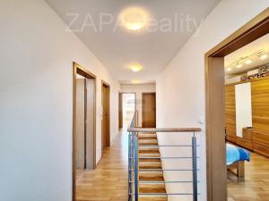 Prodej rodinného domu, Praha - Kbely, Pod Nouzovem, 147 m2