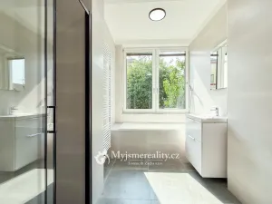 Prodej rodinného domu, Znojmo, Otokara Březiny, 215 m2