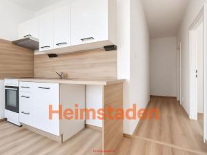 Pronájem bytu 3+1, Karviná - Nové Město, Holubova, 70 m2