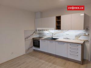 Pronájem bytu 1+kk, Uherské Hradiště, Zahrádky, 30 m2