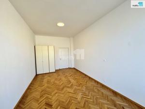 Pronájem bytu 3+kk, Praha - Karlín, Křižíkova, 82 m2
