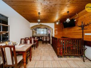 Prodej komerční nemovitosti, Trojanovice, 850 m2