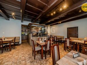 Prodej komerční nemovitosti, Trojanovice, 850 m2