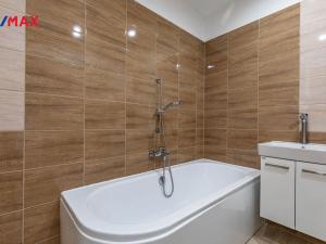 Pronájem bytu 2+kk, Litvínov - Horní Litvínov, Ladova, 59 m2
