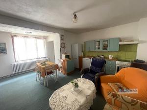 Prodej rodinného domu, Kostice, U Stadionu, 240 m2