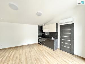 Prodej rodinného domu, Praha - Michle, Michelská, 34 m2