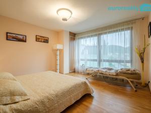 Prodej bytu 3+kk, Karlovy Vary, Na Vyhlídce, 89 m2