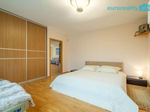 Prodej bytu 3+kk, Karlovy Vary, Na Vyhlídce, 89 m2