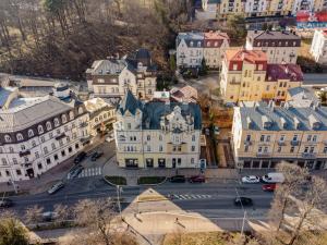 Prodej bytu 2+kk, Mariánské Lázně, Hlavní třída, 54 m2