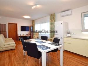 Prodej bytu 2+kk, Praha - Horní Měcholupy, Hornoměcholupská, 62 m2