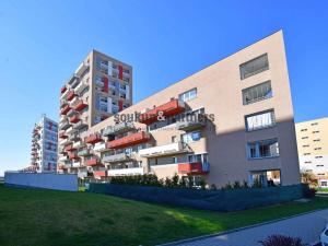 Prodej bytu 2+kk, Praha - Horní Měcholupy, Hornoměcholupská, 62 m2