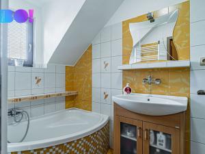 Prodej ubytování, Staré Město - Chrastice, 800 m2