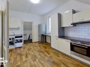 Pronájem bytu 2+1, Otrokovice, tř. Osvobození, 65 m2
