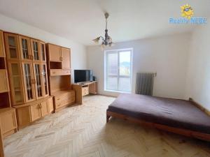 Prodej bytu 2+1, Jince, Čenkovská, 72 m2