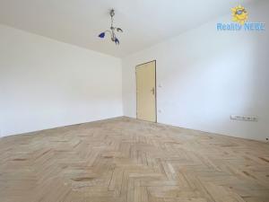Prodej bytu 2+1, Jince, Čenkovská, 72 m2
