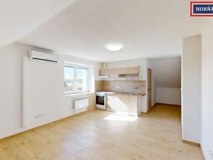 Pronájem bytu 1+kk, Škrdlovice, 32 m2