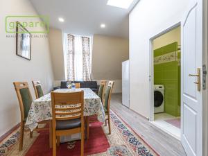 Prodej ubytování, Teplice, Pod Doubravkou, 765 m2