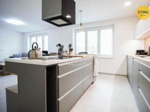 Pronájem bytu 2+kk, Jihlava, Ladova, 55 m2