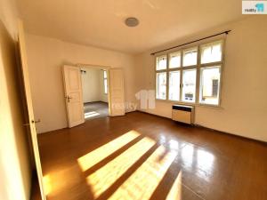 Pronájem bytu 2+1, Děčín - Děčín II-Nové Město, El. Krásnohorské, 73 m2