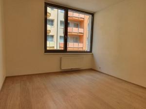 Pronájem bytu 3+kk, Praha - Střešovice, Na Petynce, 68 m2