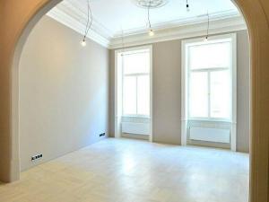 Pronájem kanceláře, Praha - Nové Město, Spálená, 164 m2