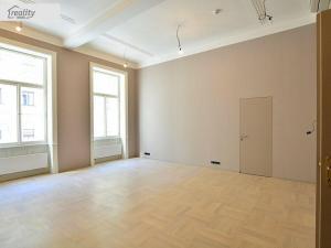 Pronájem kanceláře, Praha - Nové Město, Spálená, 164 m2