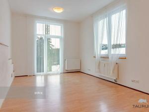 Prodej bytu 2+1, Trnová, 84 m2