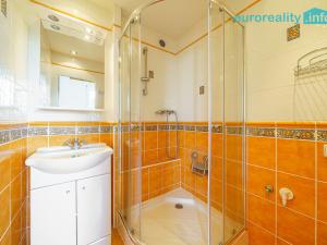 Prodej bytu 4+1, Dalovice, Na Výsluní, 86 m2