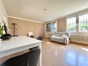 Pronájem bytu 3+1, Praha - Strašnice, Nedvězská, 69 m2