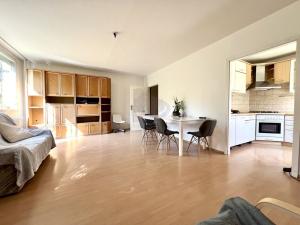 Pronájem bytu 3+1, Praha - Strašnice, Nedvězská, 69 m2