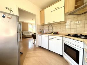 Pronájem bytu 3+1, Praha - Strašnice, Nedvězská, 69 m2