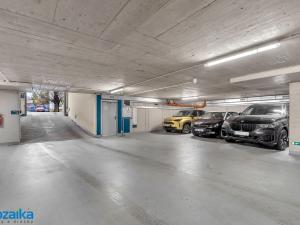 Prodej garážového stání, Brno, Vančurova, 10 m2