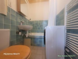 Pronájem bytu 1+1, Praha - Dolní Chabry, Litická, 37 m2